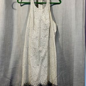 Lilly Pulitzer size 8 white scalloped dress